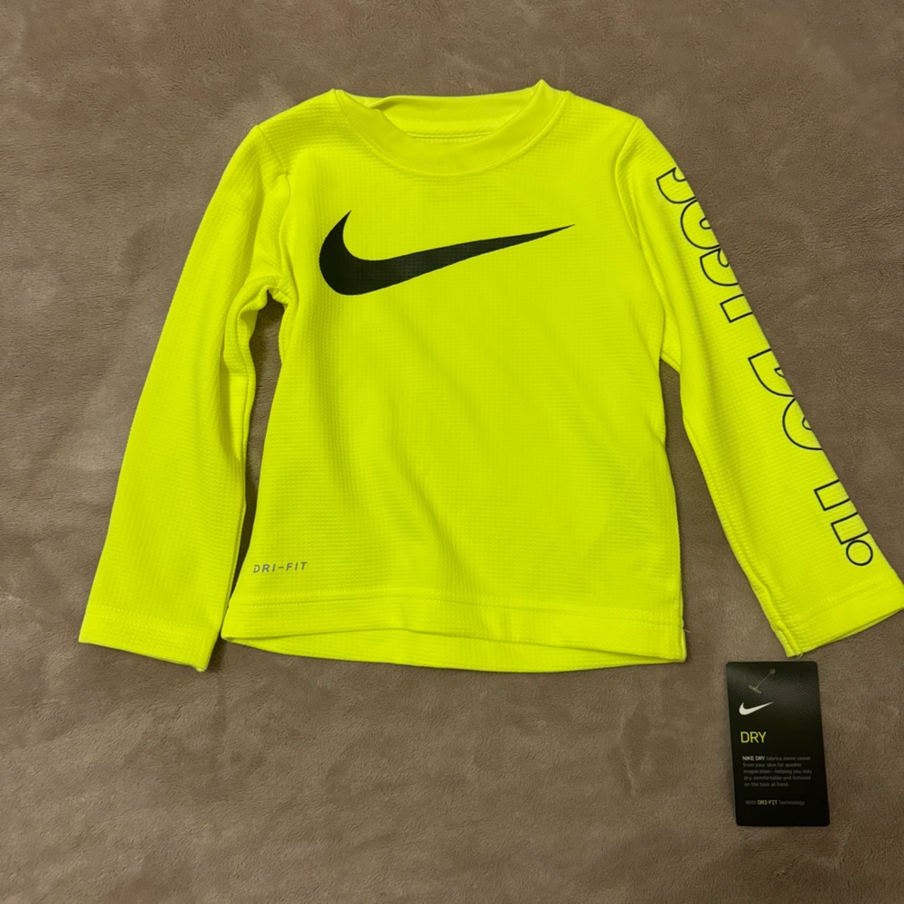 Kids Nike dry fit top